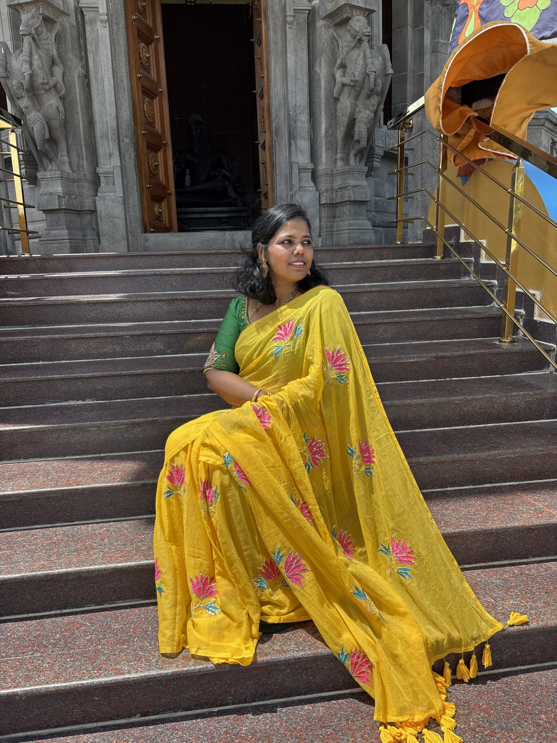 Mul Mul Cotton Yellow Saree for Women | Iyswarya Yellow Saree Online - Image 4